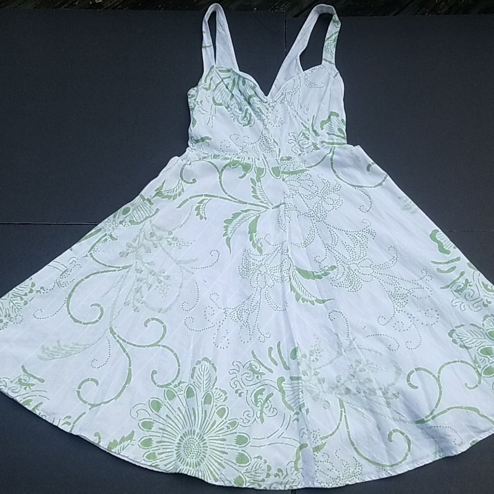 GUESS sundress lime green and white. Floral design